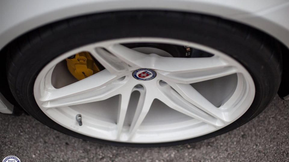 HRE P107 | White Porsche 991 Turbo S
