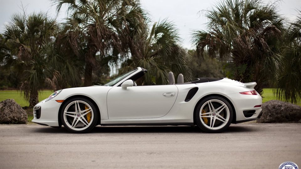 HRE P107 | White Porsche 991 Turbo S