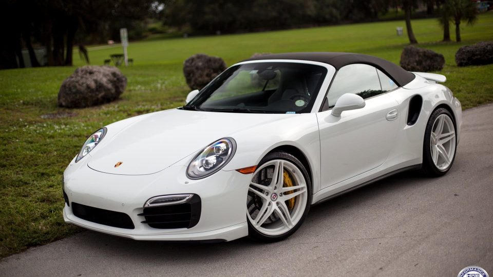 HRE P107 | White Porsche 991 Turbo S