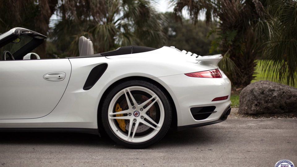 HRE P107 | White Porsche 991 Turbo S