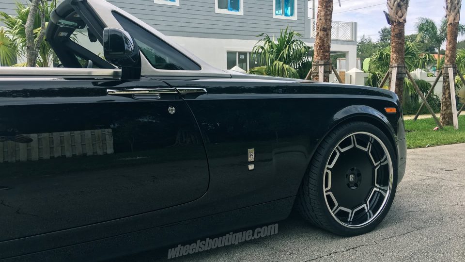 Giovanna Barbados | Rolls Royce Drophead Coupe
