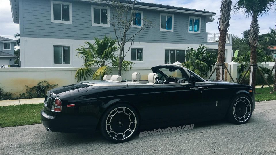 Giovanna Barbados | Rolls Royce Drophead Coupe