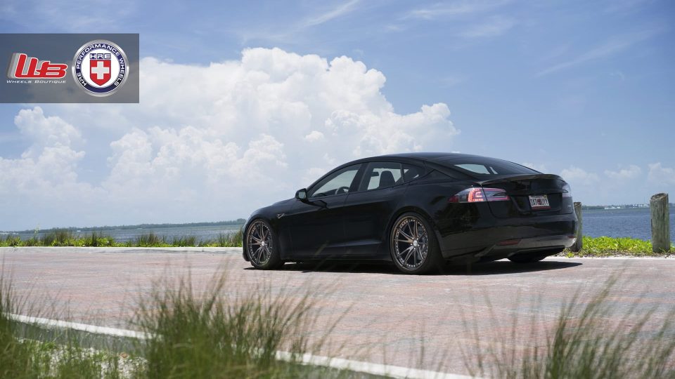 HRE S104 | Tesla Model S P85+