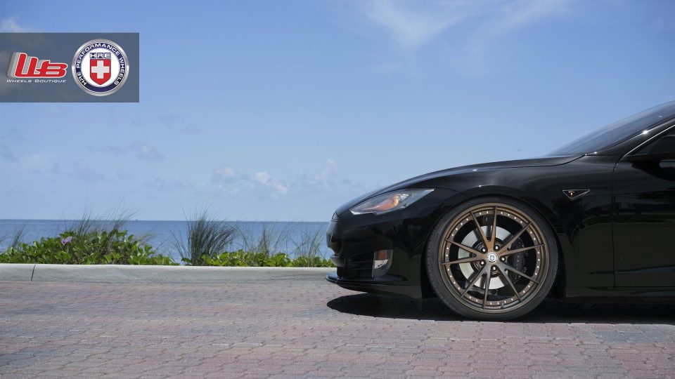 HRE S104 | Tesla Model S P85+