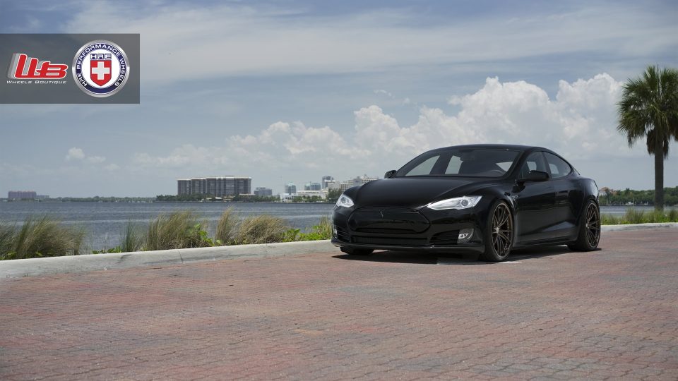HRE S104 | Tesla Model S P85+