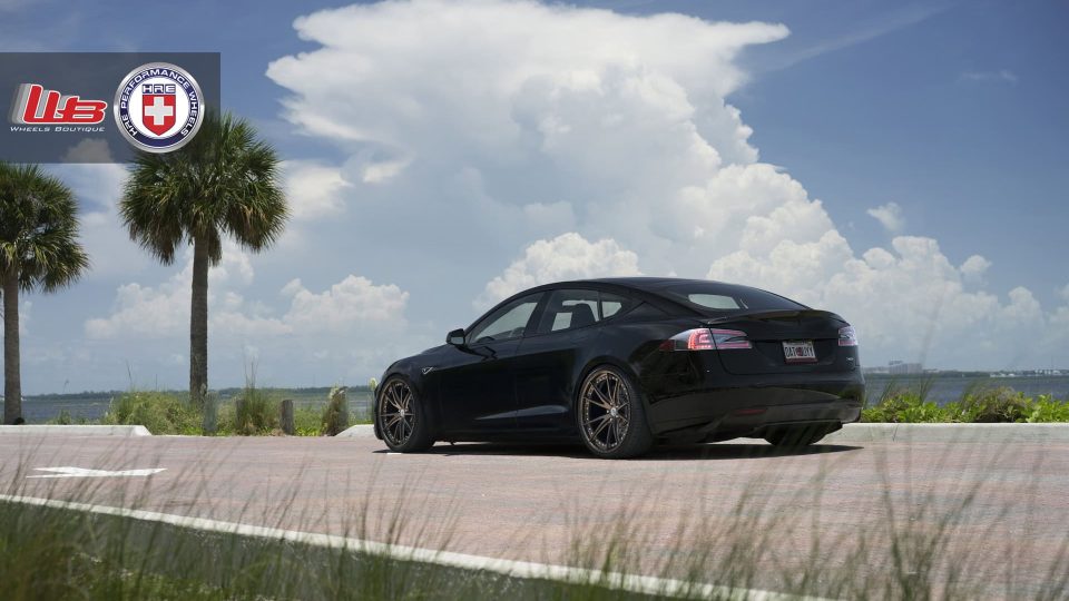 HRE S104 | Tesla Model S P85+