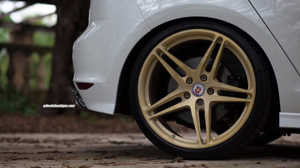 HRE P107 | VW Golf R