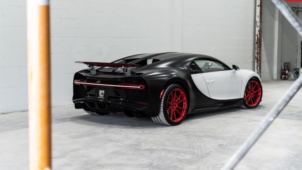 Bugatti Chiron | ANRKY AN13 | Frozen Polished Red