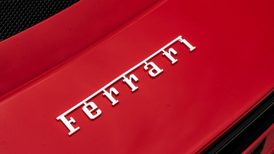 Ferrari 296 GTS | Rosso Corsa | on HRE 520 FMR Classic | Gloss Charcoal