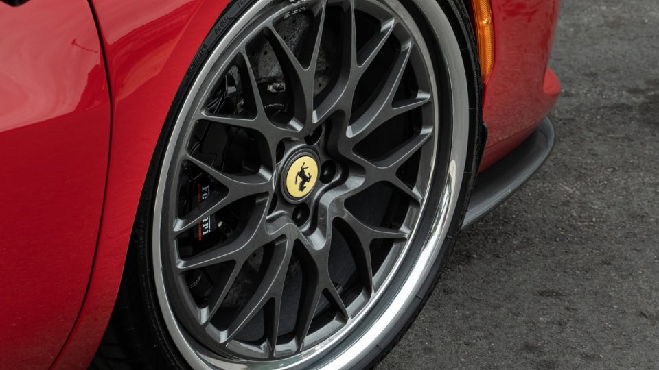 Ferrari 296 GTS | Rosso Corsa | on HRE 520 FMR Classic | Gloss Charcoal