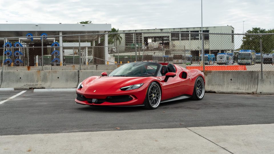 Ferrari 296 GTS | Rosso Corsa | on HRE 520 FMR Classic | Gloss Charcoal