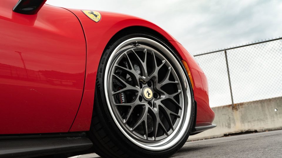 Ferrari 296 GTS | Rosso Corsa | on HRE 520 FMR Classic | Gloss Charcoal