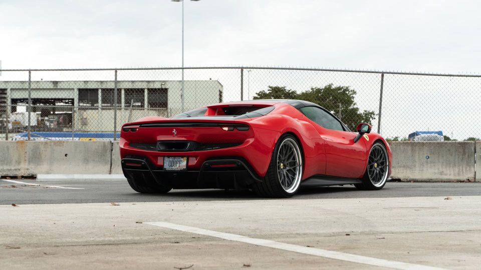 Ferrari 296 GTS | Rosso Corsa | on HRE 520 FMR Classic | Gloss Charcoal