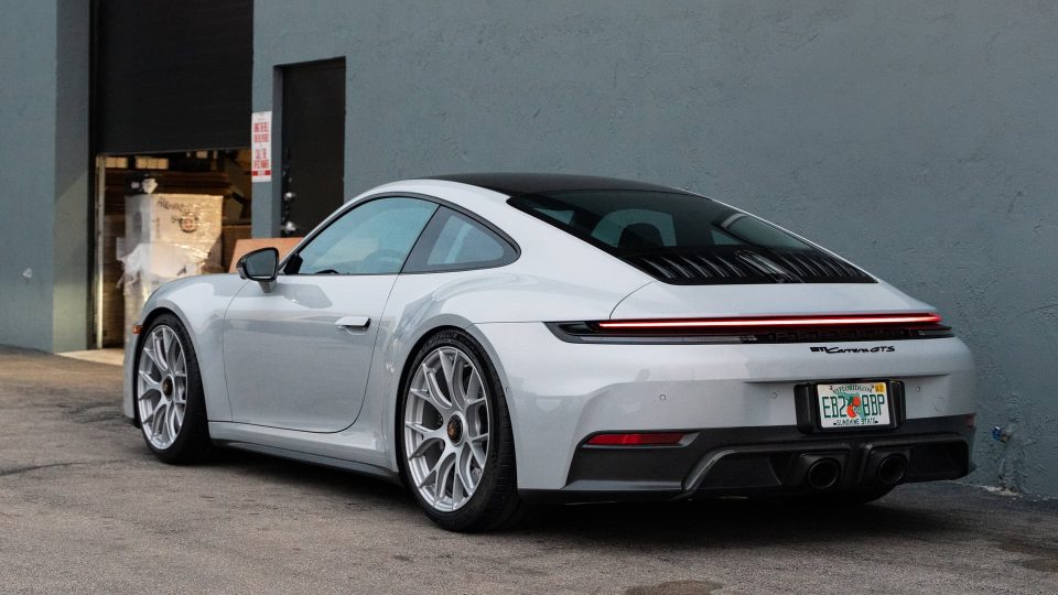 Porsche 992.2 GTS | Carerra White | on iPE 520M Magnesium Wheels | Satin Silver