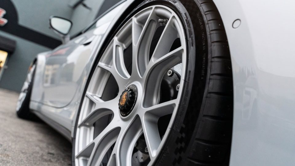 Porsche 992.2 GTS | Carerra White | on iPE 520M Magnesium Wheels | Satin Silver