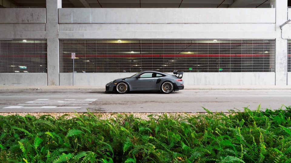 Porsche 991.2 GT2 RS | Nardo Gray | on HRE Classic 300 FMR | Satin White Gold