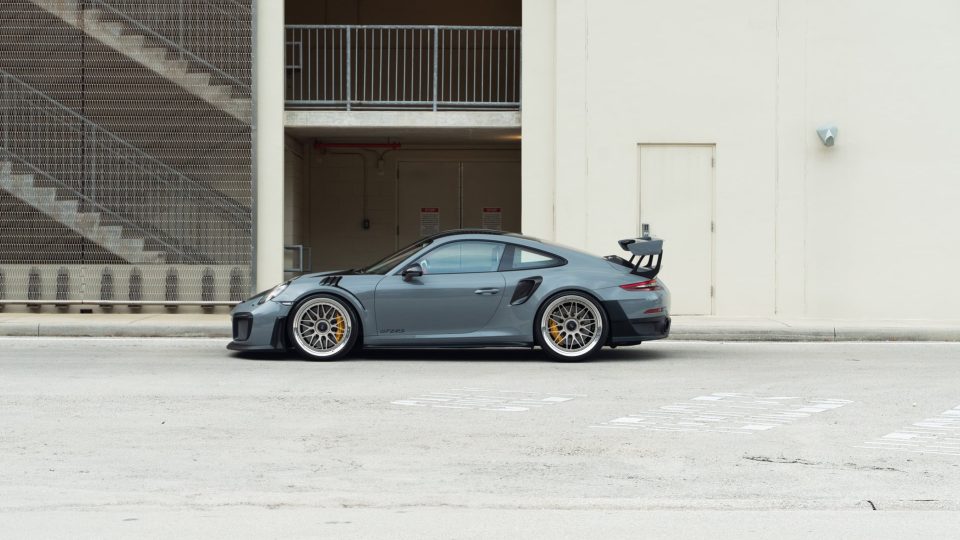 Porsche 991.2 GT2 RS | Nardo Gray | on HRE Classic 300 FMR | Satin White Gold