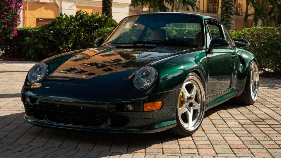 Porsche 993 Turbo S | British Racing Green | on HRE 527 S | Brushed Clear