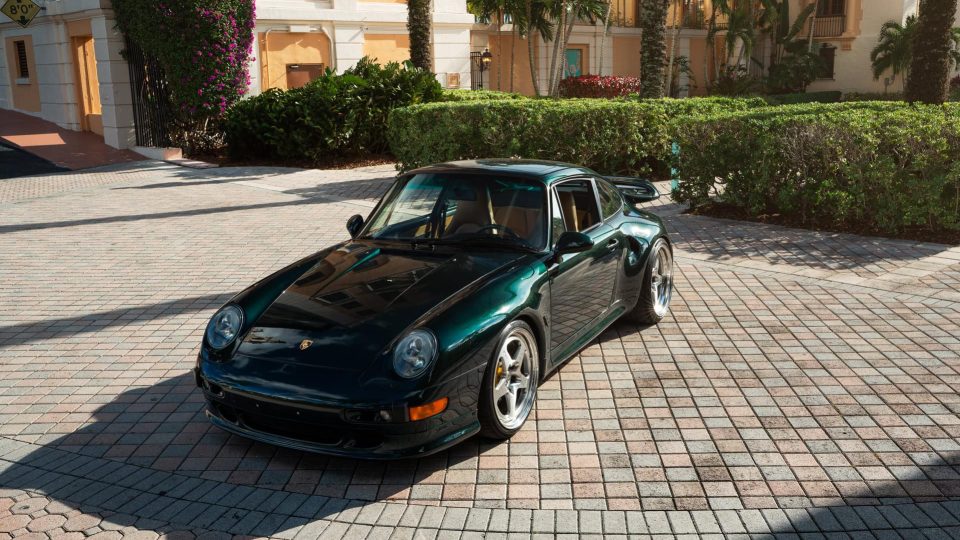 Porsche 993 Turbo S | British Racing Green | on HRE 527 S | Brushed Clear