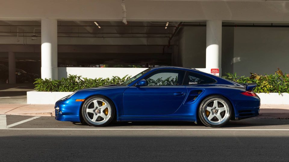 Porsche 997 Turbo | Aqua Blue Metallic | HRE 527 FMR | Satin Silver