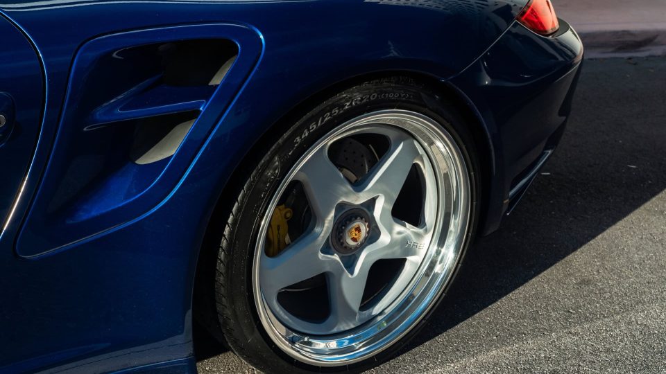 Porsche 997 Turbo | Aqua Blue Metallic | HRE 527 FMR | Satin Silver