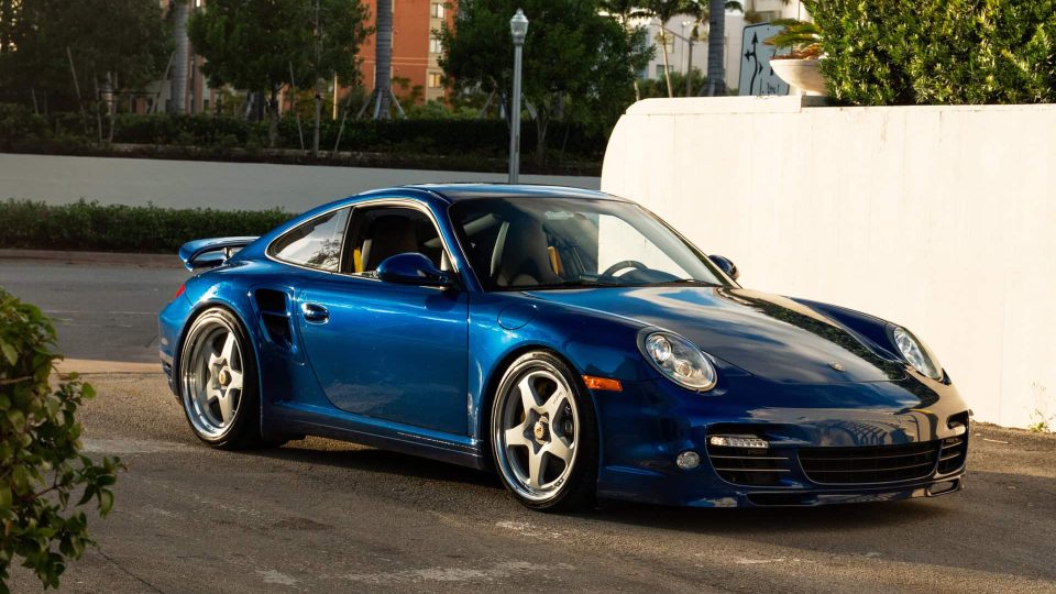 Porsche 997 Turbo | Aqua Blue Metallic | HRE 527 FMR | Satin Silver