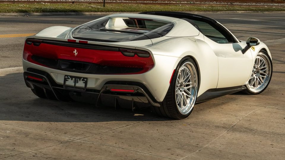 Ferrari 296 GTS | Bianco Avus | on ANRKY JDX-320 | Brushed Clear