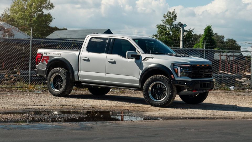 Ford F150 Raptor R | Space White Metallic | on ANRKY AN36 | Satin Black