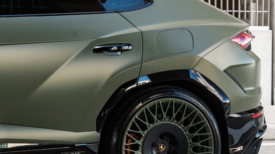 Lamborghini Urus SE | Turbine Verde | on ANRKY RS7.1+ RS7.2 AEROSport | PPG Turbine Verde