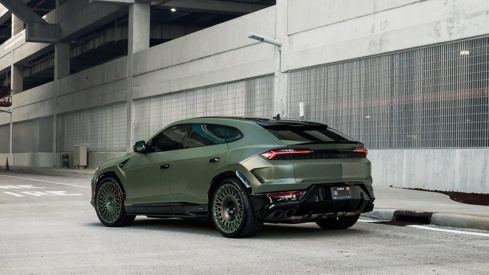 Lamborghini Urus SE | Turbine Verde | on ANRKY RS7.1+ RS7.2 AEROSport | PPG Turbine Verde