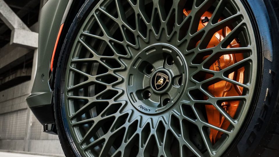 Lamborghini Urus SE | Turbine Verde | on ANRKY RS7.1+ RS7.2 AEROSport | PPG Turbine Verde