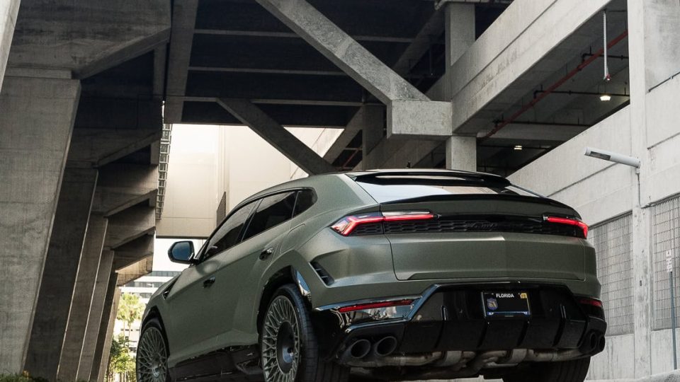 Lamborghini Urus SE | Turbine Verde | on ANRKY RS7.1+ RS7.2 AEROSport | PPG Turbine Verde
