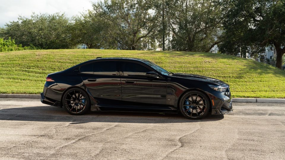 Mansory G90 M5 | M Carbon Black Metallic | on Mansory FV.10 | Gloss Black