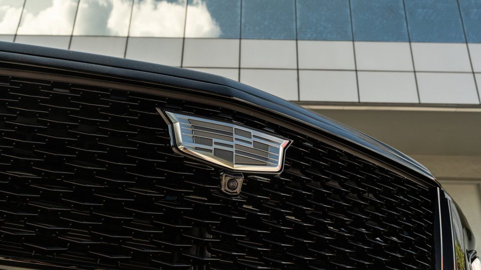 Cadillac Escalade | Black Raven | on Avant Garde AGL93 | Gloss Black