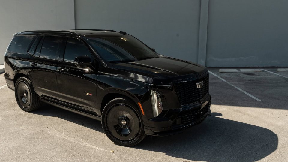Cadillac Escalade | Black Raven | on Avant Garde AGL93 | Gloss Black
