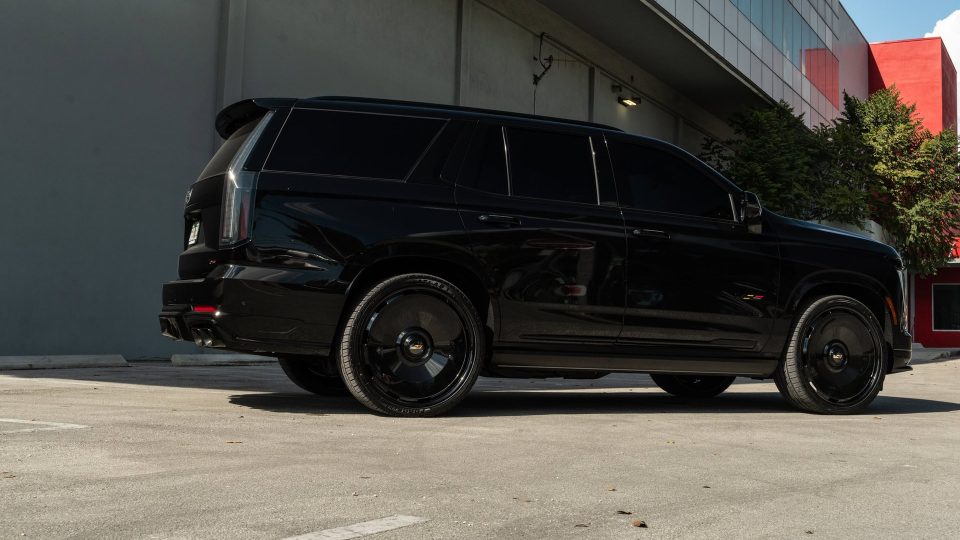 Cadillac Escalade | Black Raven | on Avant Garde AGL93 | Gloss Black