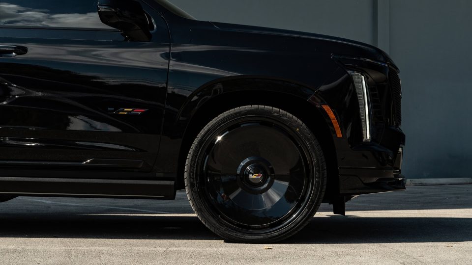 Cadillac Escalade | Black Raven | on Avant Garde AGL93 | Gloss Black