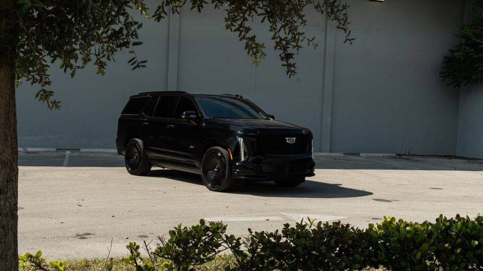 Cadillac Escalade | Black Raven | on Avant Garde AGL93 | Gloss Black