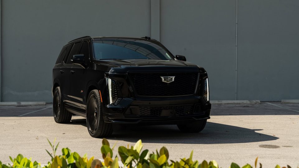 Cadillac Escalade | Black Raven | on Avant Garde AGL93 | Gloss Black