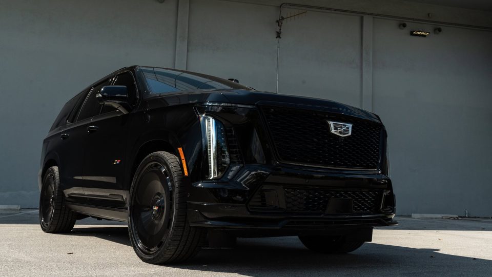 Cadillac Escalade | Black Raven | on Avant Garde AGL93 | Gloss Black