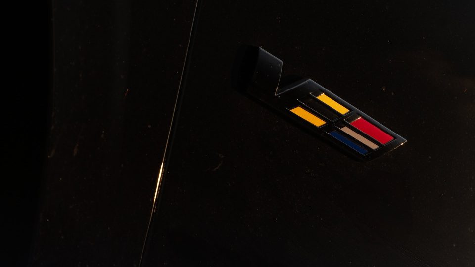 Cadillac Escalade | Black Raven | on 1886 G007 | Gloss Black