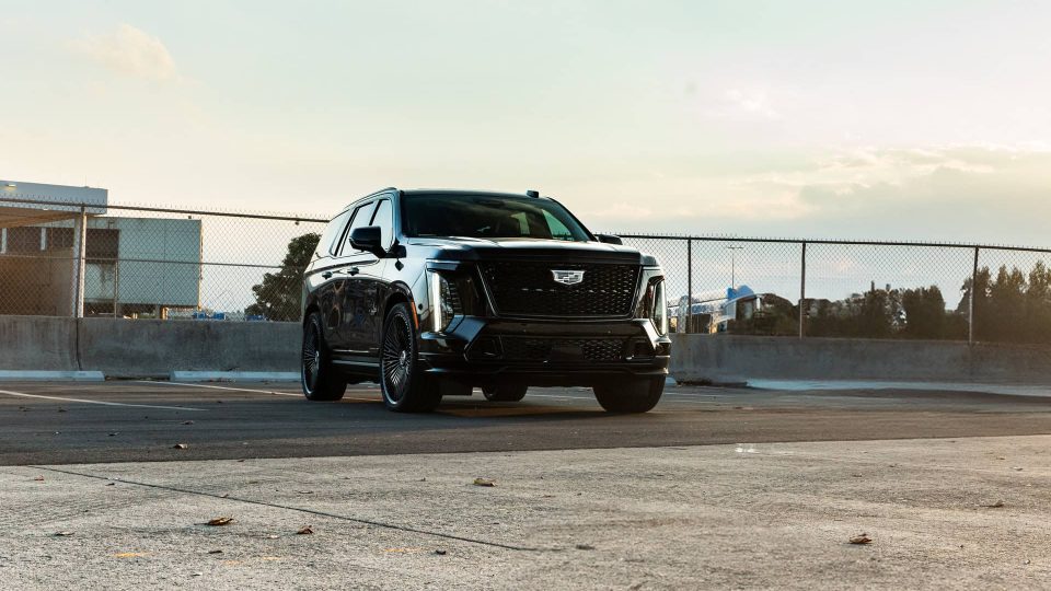 Cadillac Escalade | Black Raven | on 1886 G007 | Gloss Black