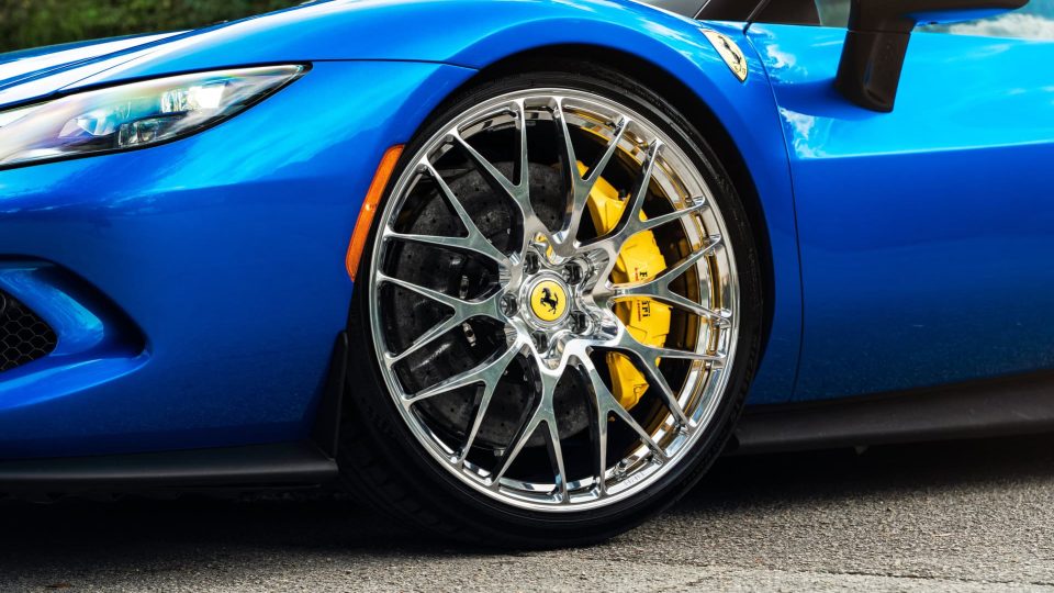 Ferrari 296 GTB | Blue Corsa | on HRE 520M | Polished Clear