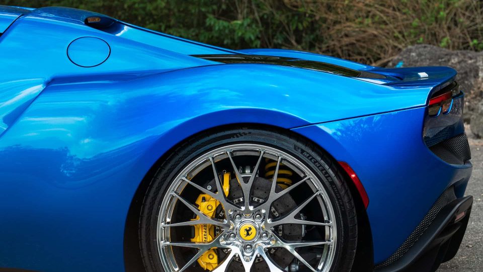 Ferrari 296 GTB | Blue Corsa | on HRE 520M | Polished Clear