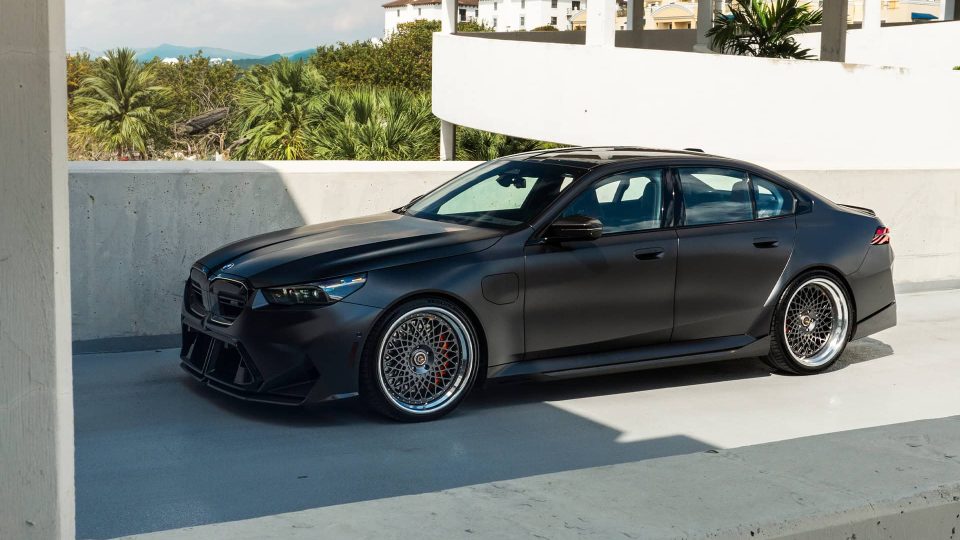 BMW G90 M5 | | on 1886 S009 | Satin Charcoal