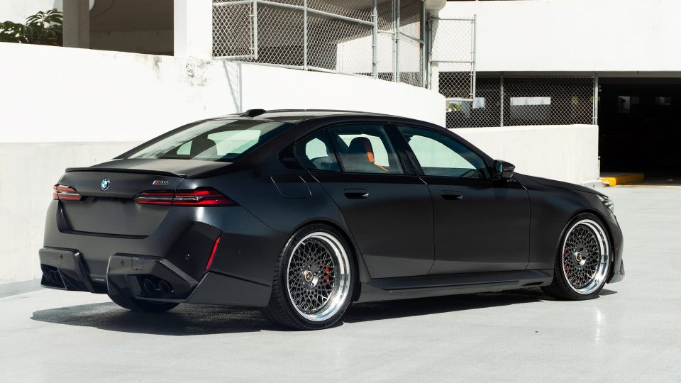 BMW G90 M5 | | on 1886 S009 | Satin Charcoal