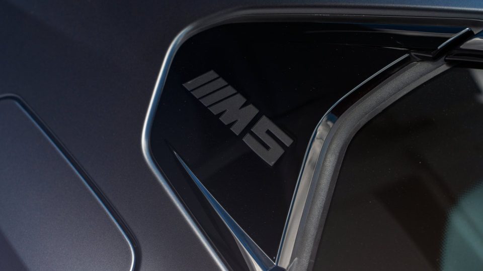 BMW G90 M5 | | on 1886 S009 | Satin Charcoal