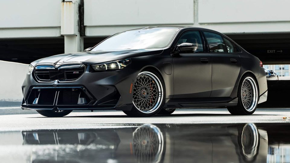 BMW G90 M5 | | on 1886 S009 | Satin Charcoal