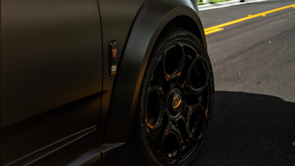 Novitec Cullinan | Diamond Black  | on Avant Garde AGL46 | Gloss Black