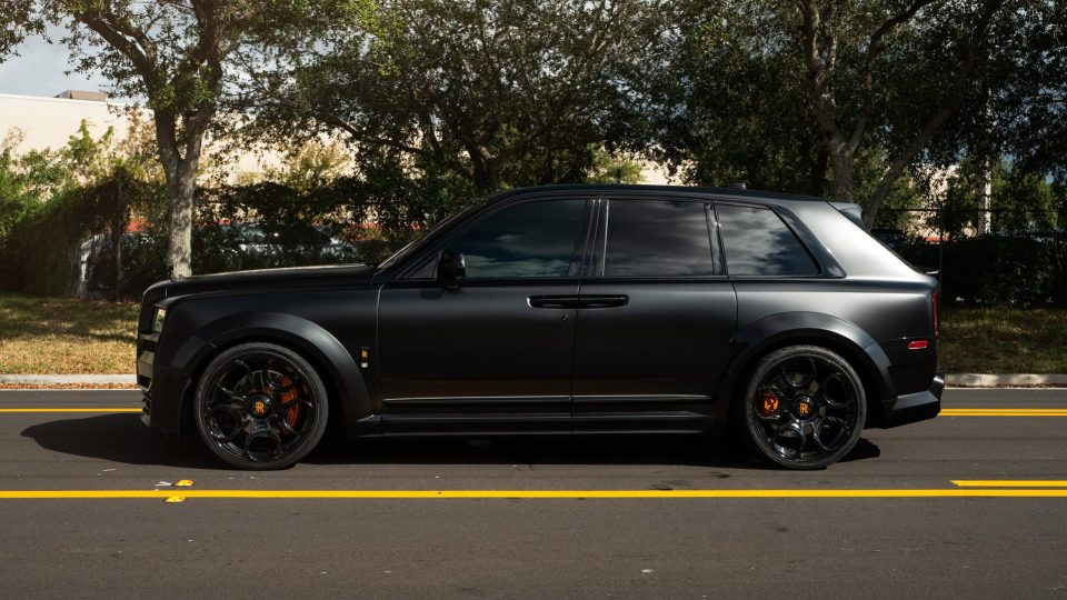 Novitec Cullinan | Diamond Black  | on Avant Garde AGL46 | Gloss Black